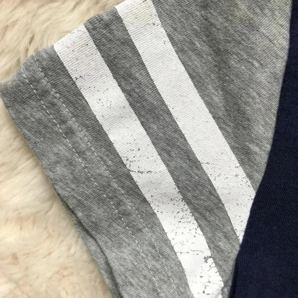 New York Yankees  Blue T-Shirt Size Extra Small - Picture 5 of 16